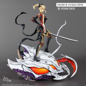Statue de Cha Hae in du manga Solo leveling realisé par Kitsune